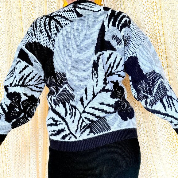 Vintage 90s Arielle Metallic Black & Silver Floral Long Sleeve Sweater Size L - Picture 3 of 7